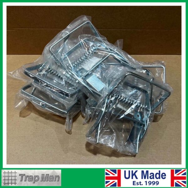 8 x Pro Scissor Mole Traps boxed up